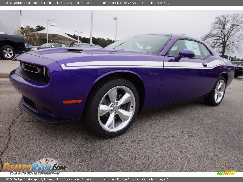 Front 3/4 View of 2016 Dodge Challenger R/T Plus Photo #1