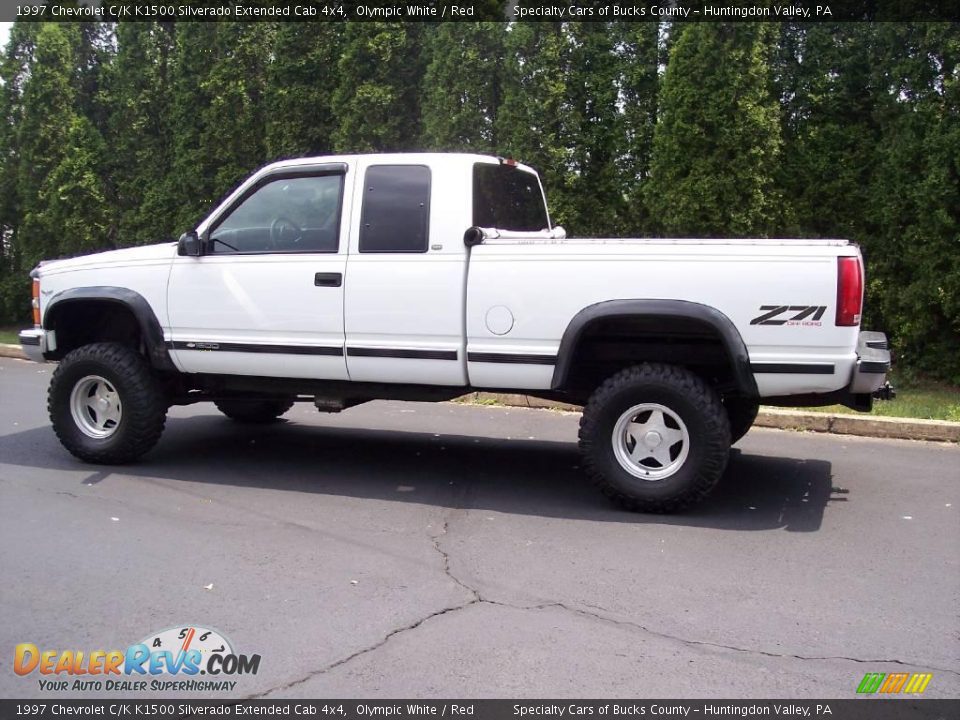 1997 Chevrolet C/K K1500 Silverado Extended Cab 4x4 Olympic White / Red Photo #7