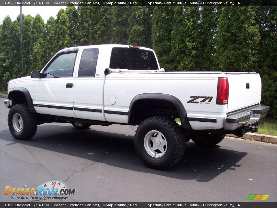 1997 Chevrolet C/K K1500 Silverado Extended Cab 4x4 Olympic White / Red Photo #8