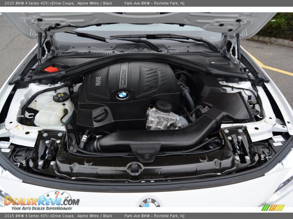 2015 BMW 4 Series 435i xDrive Coupe Alpine White / Black Photo #29