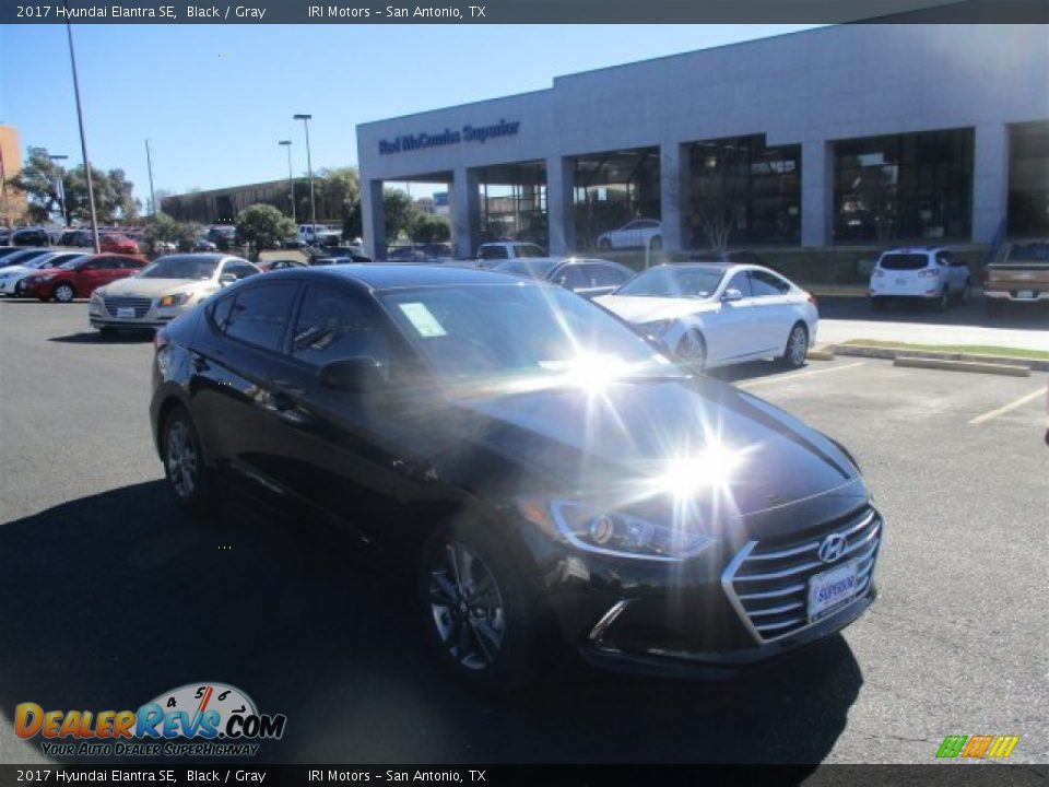 2017 Hyundai Elantra SE Black / Gray Photo #1