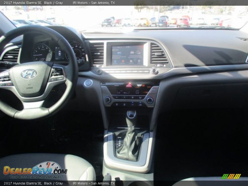 2017 Hyundai Elantra SE Black / Gray Photo #15