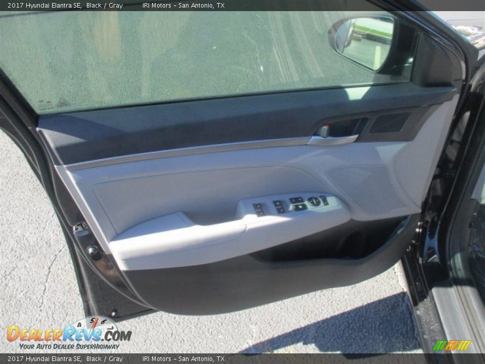 2017 Hyundai Elantra SE Black / Gray Photo #19