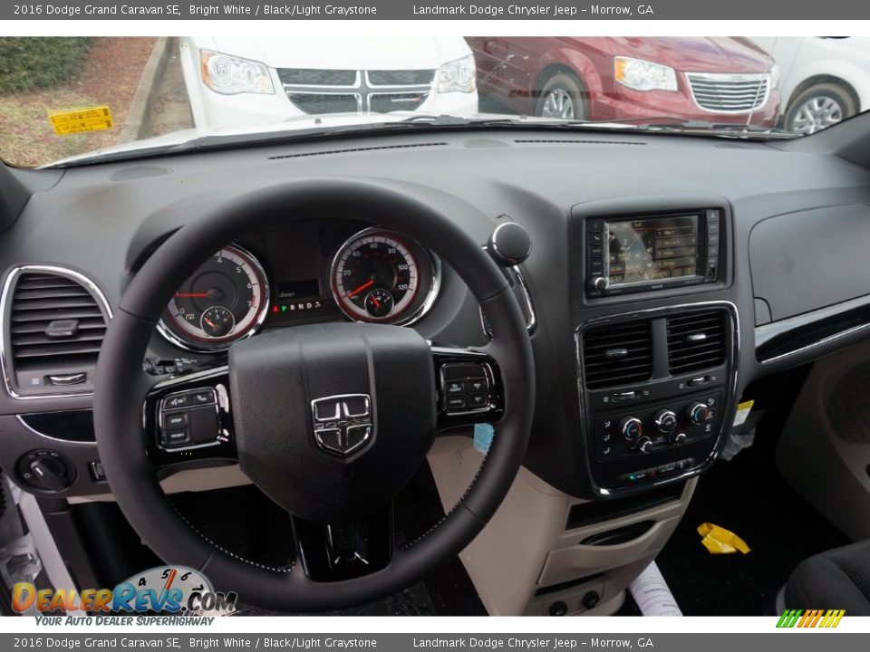 2016 Dodge Grand Caravan SE Bright White / Black/Light Graystone Photo #7