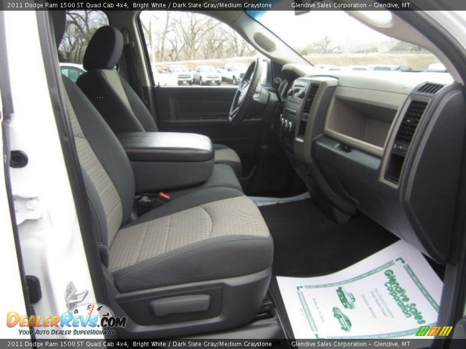 2011 Dodge Ram 1500 ST Quad Cab 4x4 Bright White / Dark Slate Gray/Medium Graystone Photo #15