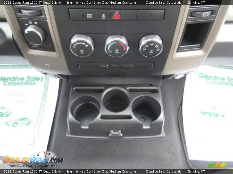 2011 Dodge Ram 1500 ST Quad Cab 4x4 Bright White / Dark Slate Gray/Medium Graystone Photo #22