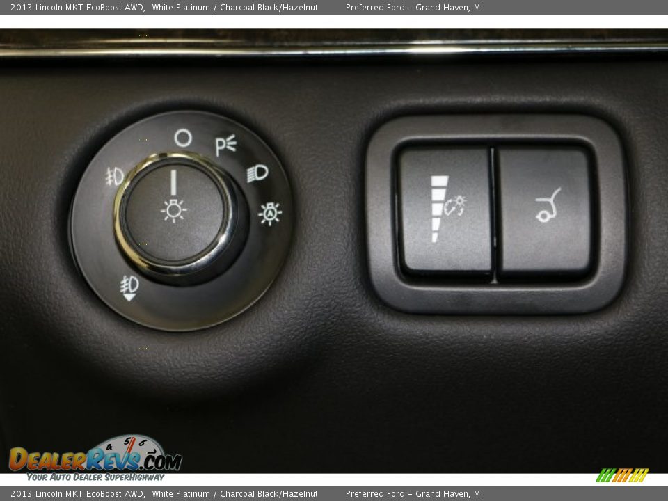 2013 Lincoln MKT EcoBoost AWD White Platinum / Charcoal Black/Hazelnut Photo #8