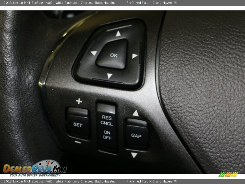 2013 Lincoln MKT EcoBoost AWD White Platinum / Charcoal Black/Hazelnut Photo #12