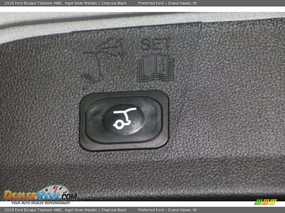 2016 Ford Escape Titanium 4WD Ingot Silver Metallic / Charcoal Black Photo #7