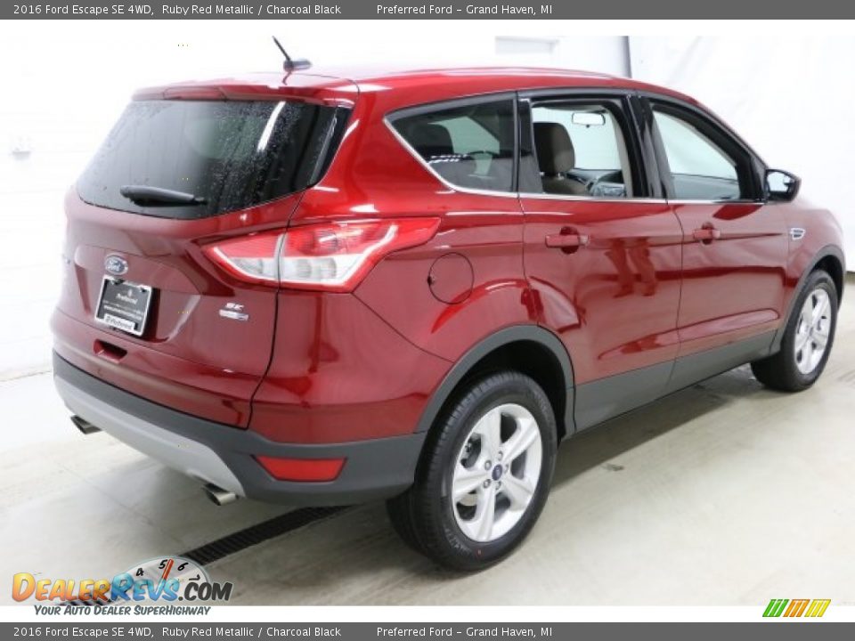 2016 Ford Escape SE 4WD Ruby Red Metallic / Charcoal Black Photo #4