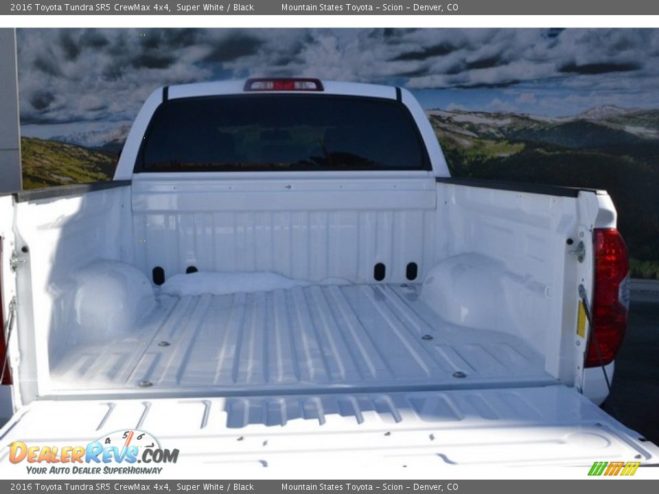 2016 Toyota Tundra SR5 CrewMax 4x4 Super White / Black Photo #8