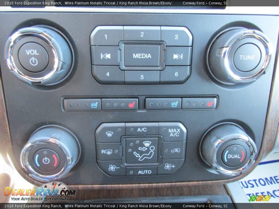 2016 Ford Expedition King Ranch White Platinum Metallic Tricoat / King Ranch Mesa Brown/Ebony Photo #31