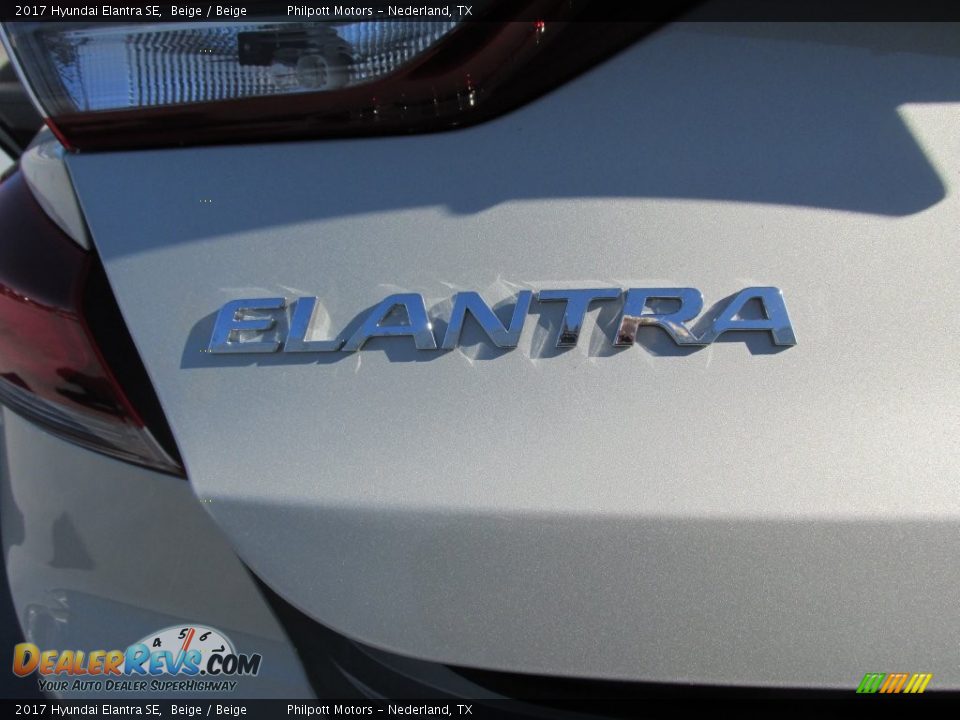 2017 Hyundai Elantra SE Beige / Beige Photo #14