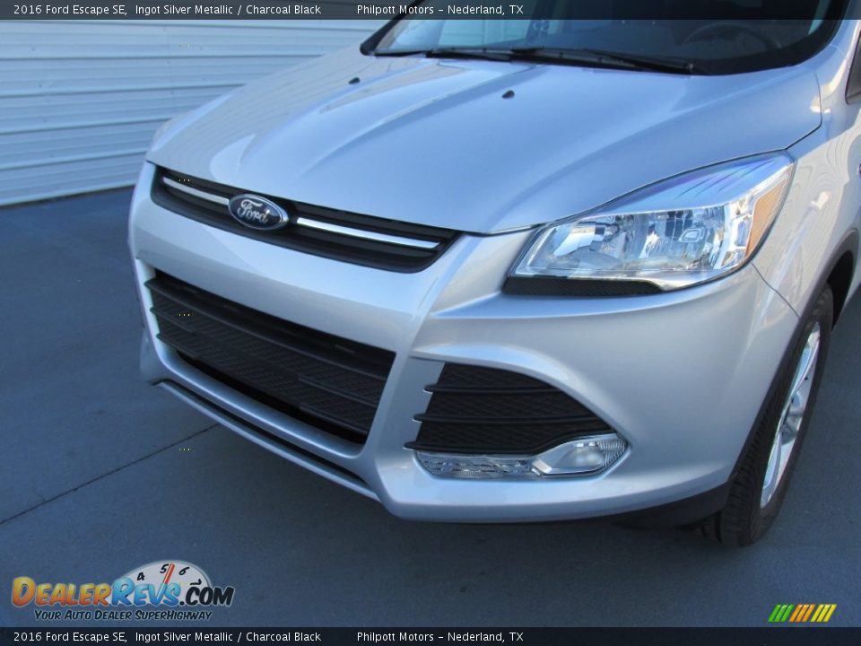 2016 Ford Escape SE Ingot Silver Metallic / Charcoal Black Photo #10