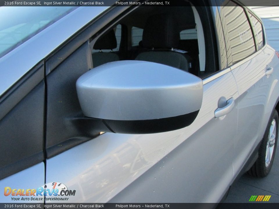 2016 Ford Escape SE Ingot Silver Metallic / Charcoal Black Photo #12