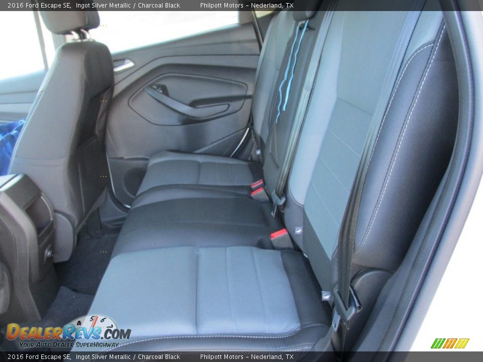 2016 Ford Escape SE Ingot Silver Metallic / Charcoal Black Photo #18