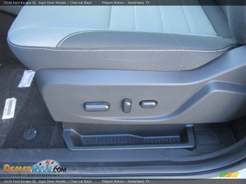 2016 Ford Escape SE Ingot Silver Metallic / Charcoal Black Photo #22