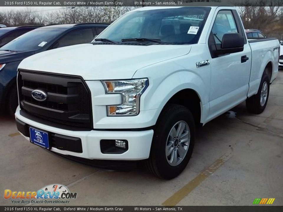 2016 Ford F150 XL Regular Cab Oxford White / Medium Earth Gray Photo #34