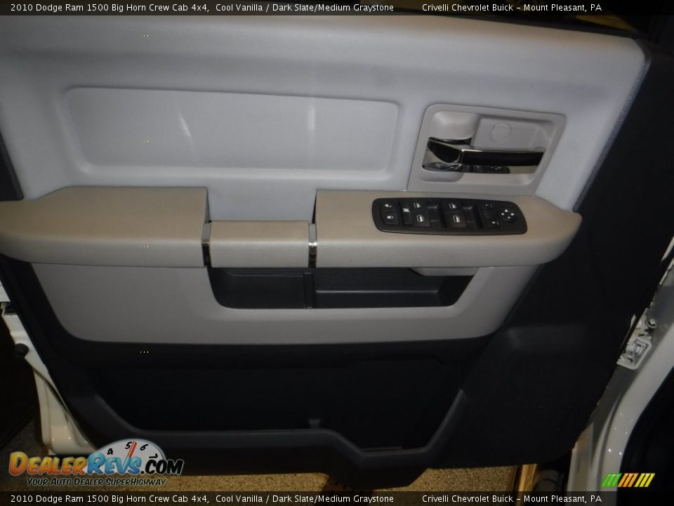 2010 Dodge Ram 1500 Big Horn Crew Cab 4x4 Cool Vanilla / Dark Slate/Medium Graystone Photo #18