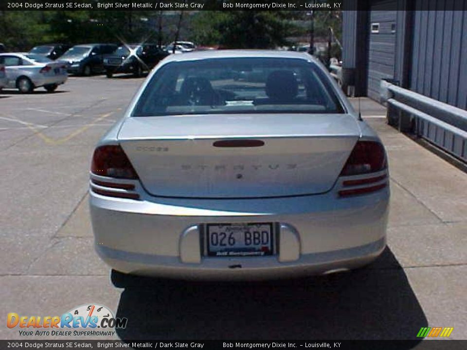 2004 Dodge Stratus SE Sedan Bright Silver Metallic / Dark Slate Gray Photo #7