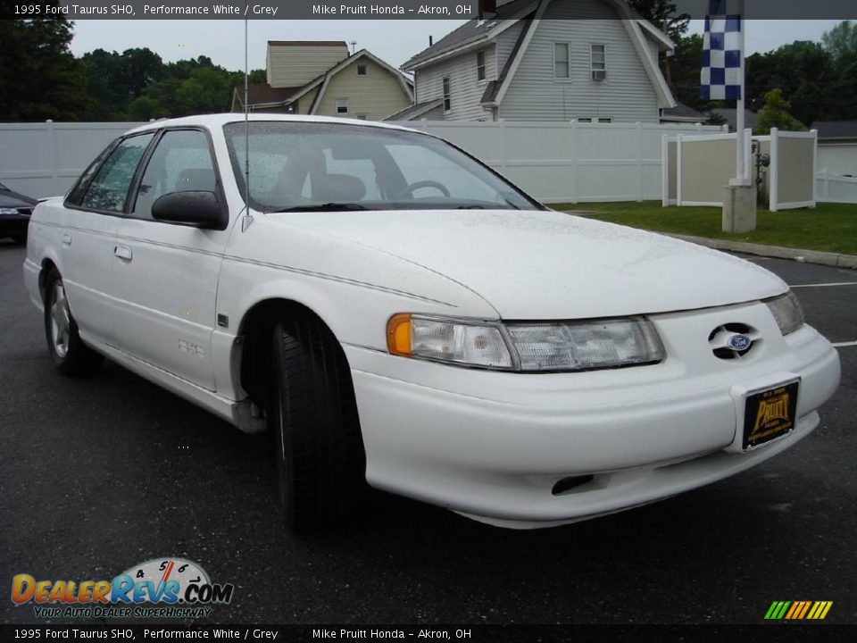 1995 Ford Taurus SHO Performance White / Grey Photo #7