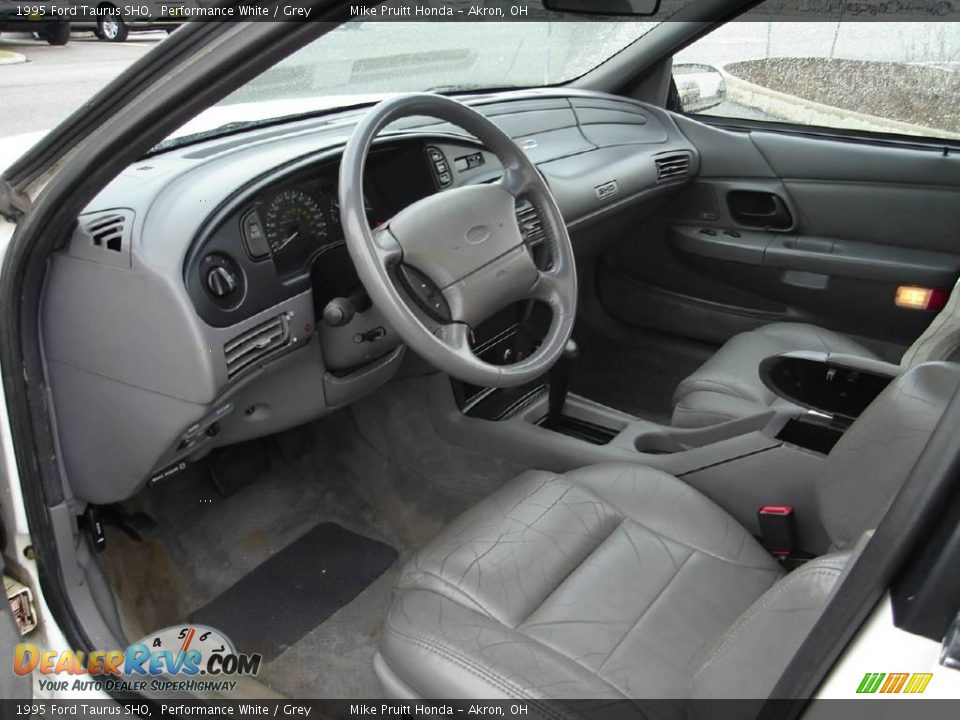 1995 Ford Taurus SHO Performance White / Grey Photo #25