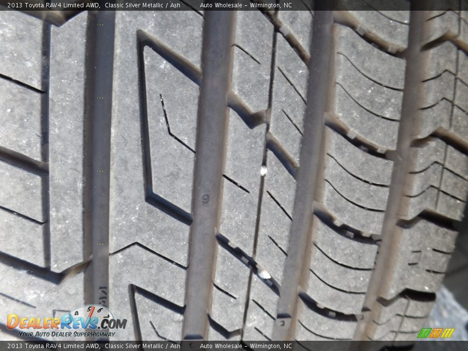 2013 Toyota RAV4 Limited AWD Classic Silver Metallic / Ash Photo #9
