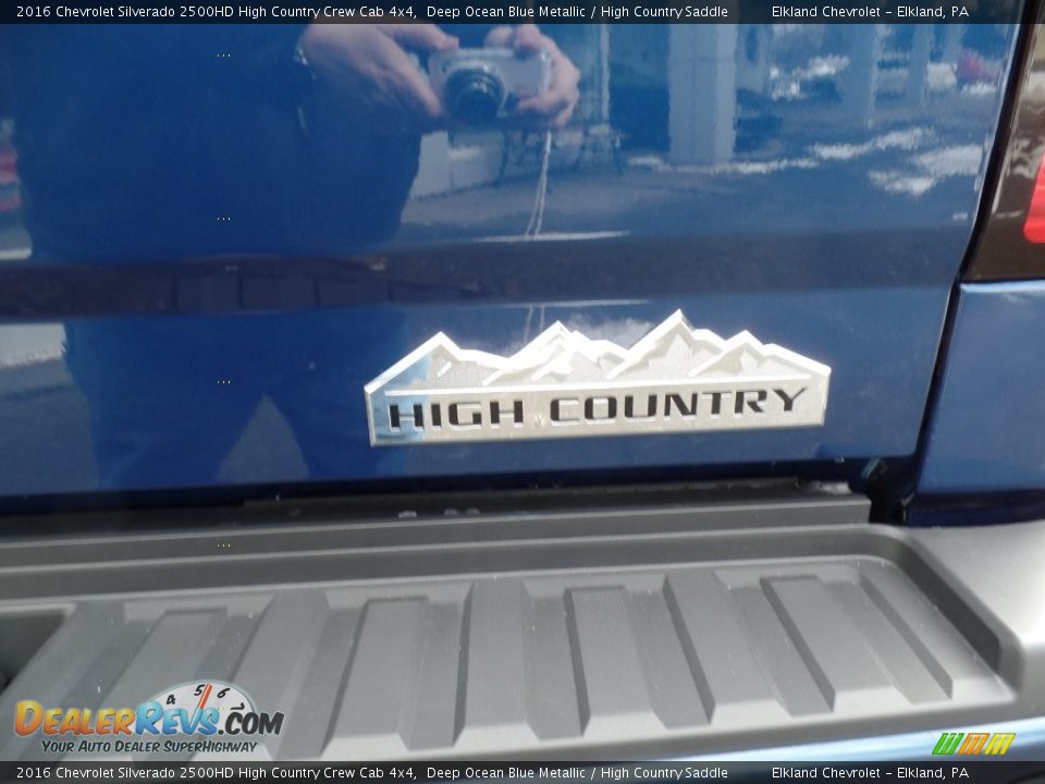2016 Chevrolet Silverado 2500HD High Country Crew Cab 4x4 Deep Ocean Blue Metallic / High Country Saddle Photo #14