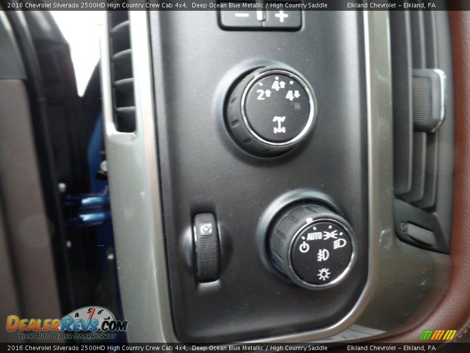 2016 Chevrolet Silverado 2500HD High Country Crew Cab 4x4 Deep Ocean Blue Metallic / High Country Saddle Photo #26