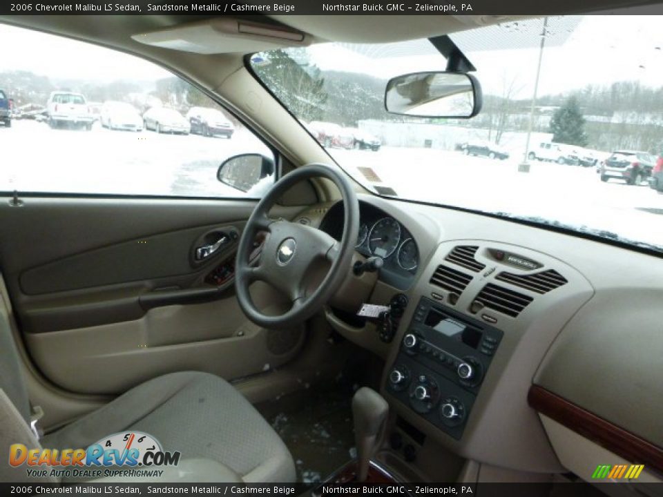 2006 Chevrolet Malibu LS Sedan Sandstone Metallic / Cashmere Beige Photo #10
