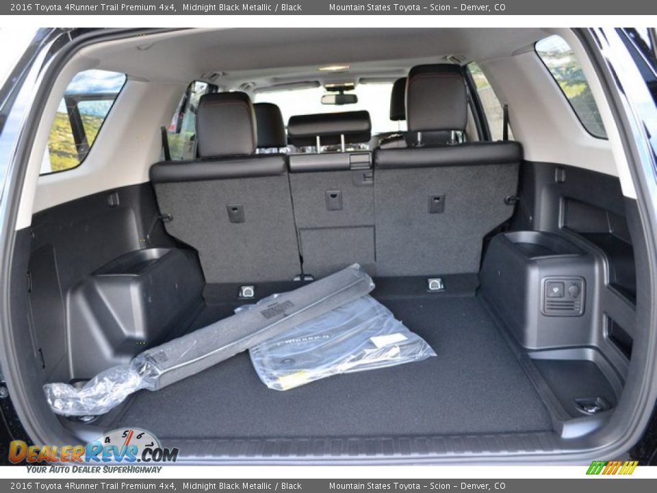 2016 Toyota 4Runner Trail Premium 4x4 Midnight Black Metallic / Black Photo #8