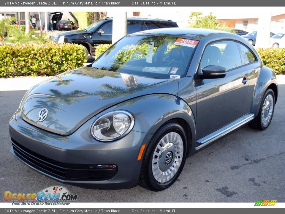 2014 Volkswagen Beetle 2.5L Platinum Gray Metallic / Titan Black Photo #4