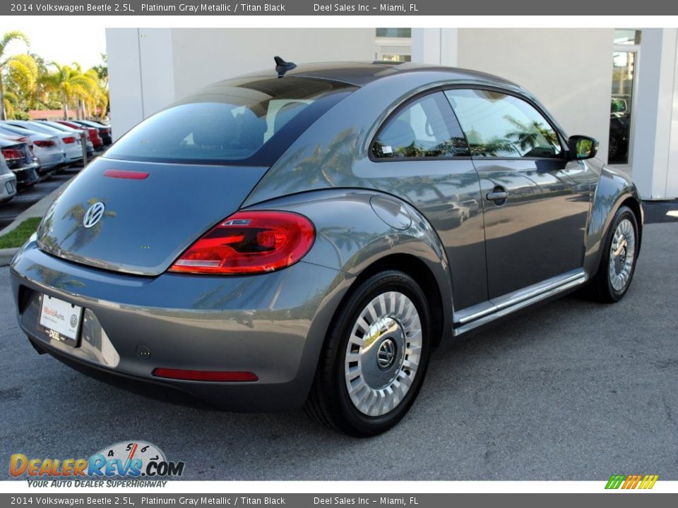 2014 Volkswagen Beetle 2.5L Platinum Gray Metallic / Titan Black Photo #8
