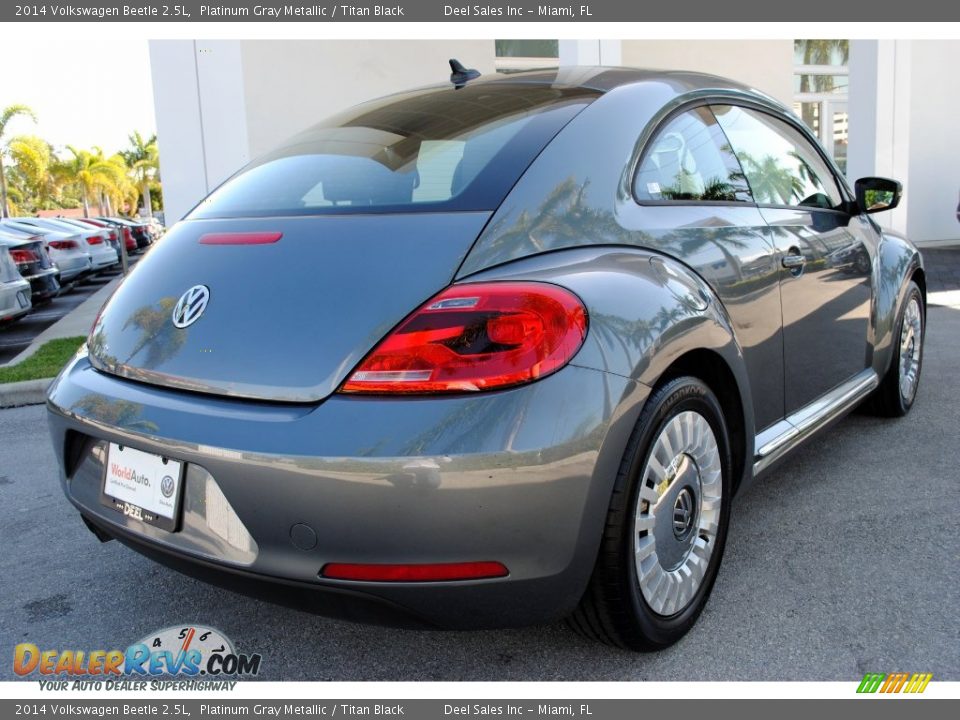 2014 Volkswagen Beetle 2.5L Platinum Gray Metallic / Titan Black Photo #9