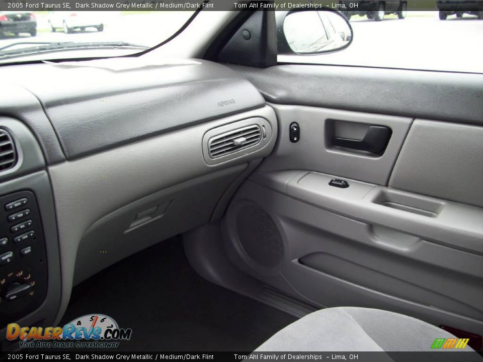 2005 Ford Taurus SE Dark Shadow Grey Metallic / Medium/Dark Flint Photo #11