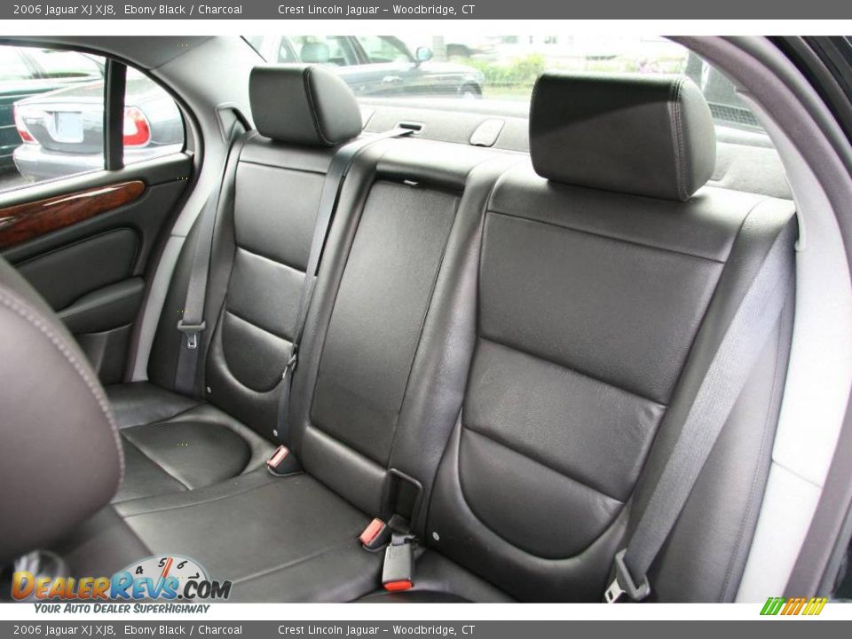 2006 Jaguar XJ XJ8 Ebony Black / Charcoal Photo #17