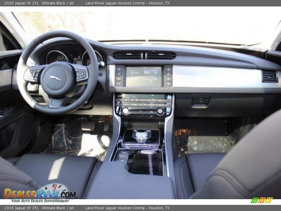2016 Jaguar XF 35t Ultimate Black / Jet Photo #4