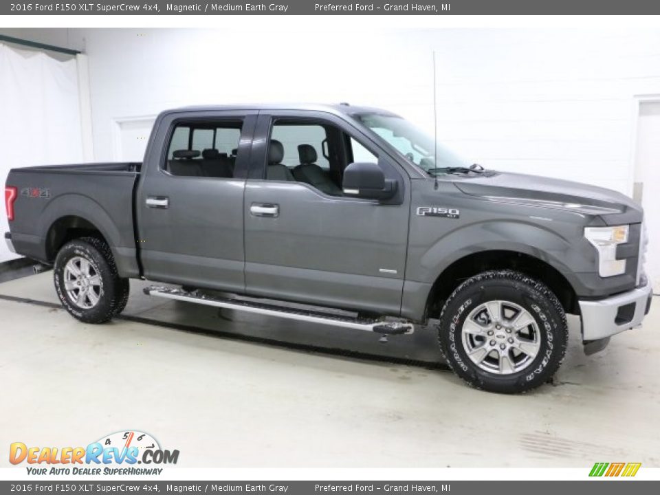 2016 Ford F150 XLT SuperCrew 4x4 Magnetic / Medium Earth Gray Photo #1