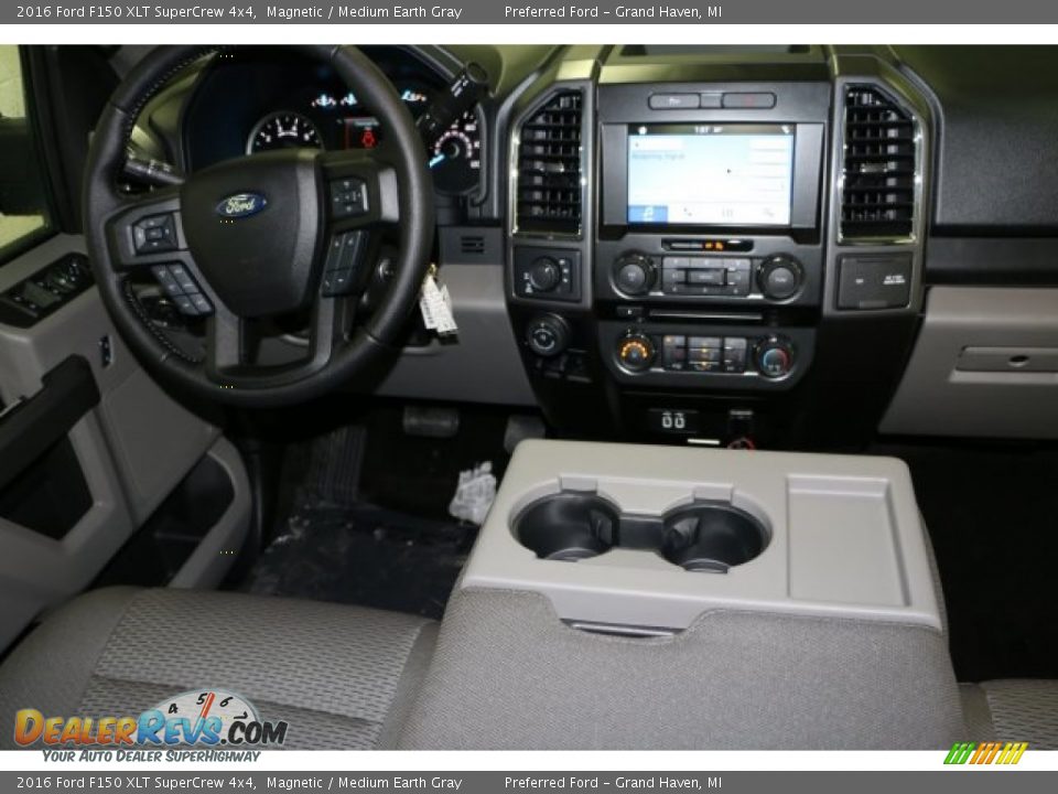 2016 Ford F150 XLT SuperCrew 4x4 Magnetic / Medium Earth Gray Photo #8