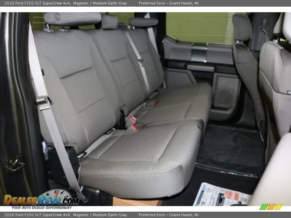 2016 Ford F150 XLT SuperCrew 4x4 Magnetic / Medium Earth Gray Photo #9