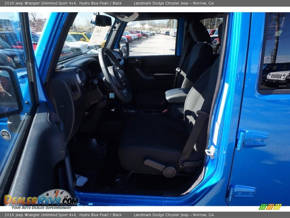2016 Jeep Wrangler Unlimited Sport 4x4 Hydro Blue Pearl / Black Photo #8