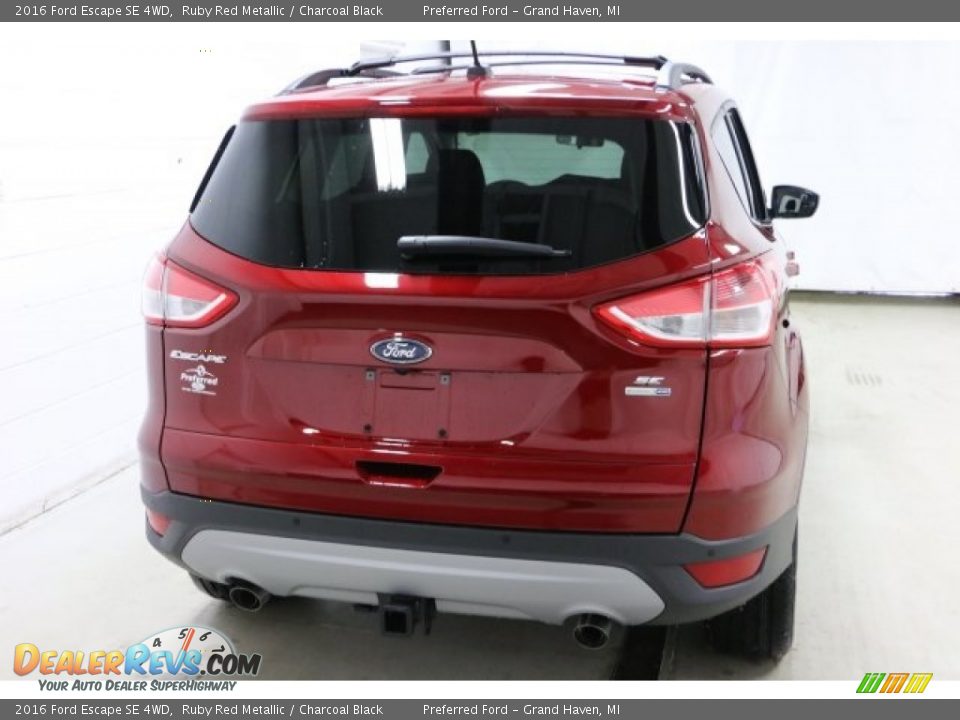 2016 Ford Escape SE 4WD Ruby Red Metallic / Charcoal Black Photo #5