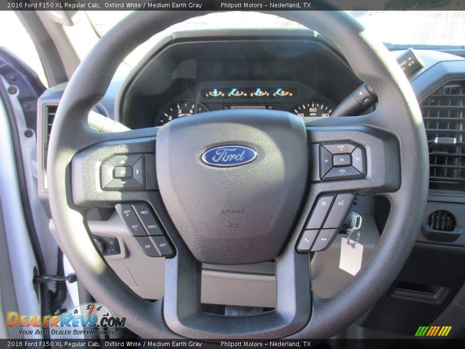 2016 Ford F150 XL Regular Cab Oxford White / Medium Earth Gray Photo #27