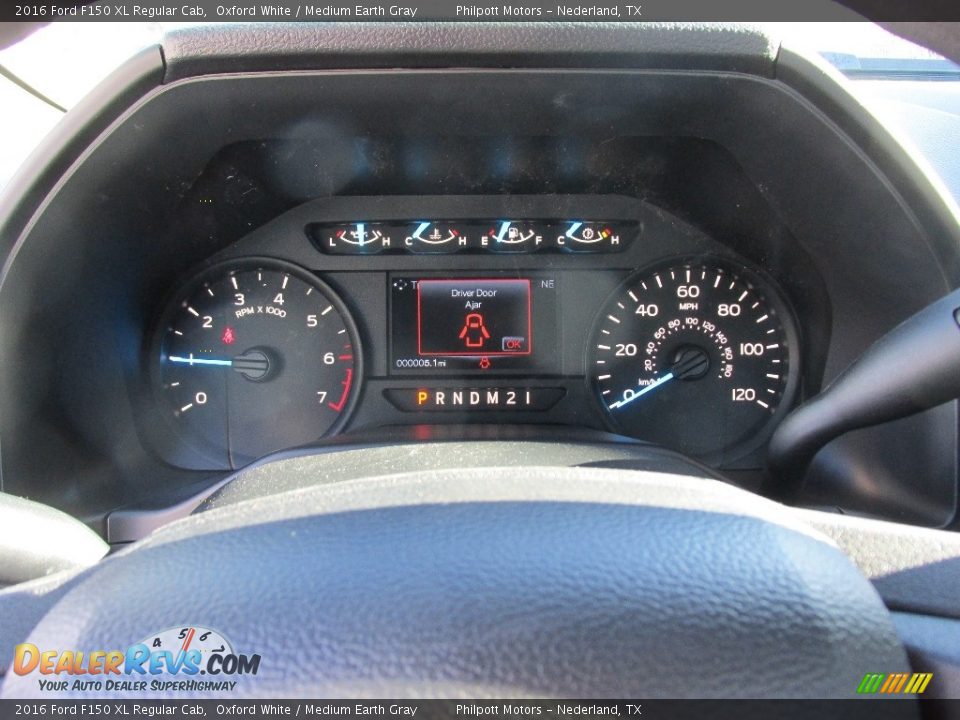 2016 Ford F150 XL Regular Cab Oxford White / Medium Earth Gray Photo #28