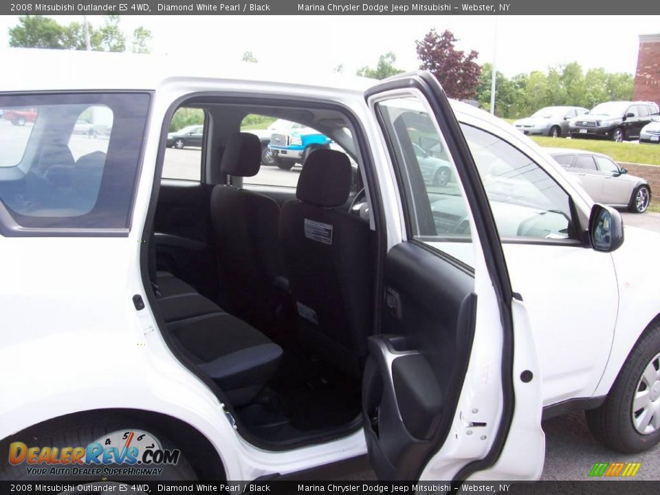 2008 Mitsubishi Outlander ES 4WD Diamond White Pearl / Black Photo #19