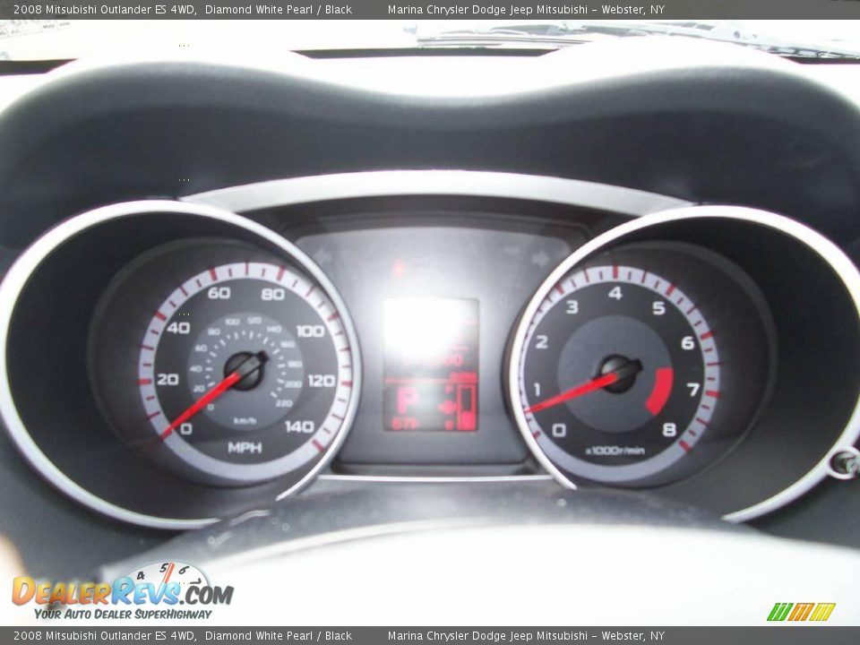 2008 Mitsubishi Outlander ES 4WD Diamond White Pearl / Black Photo #25