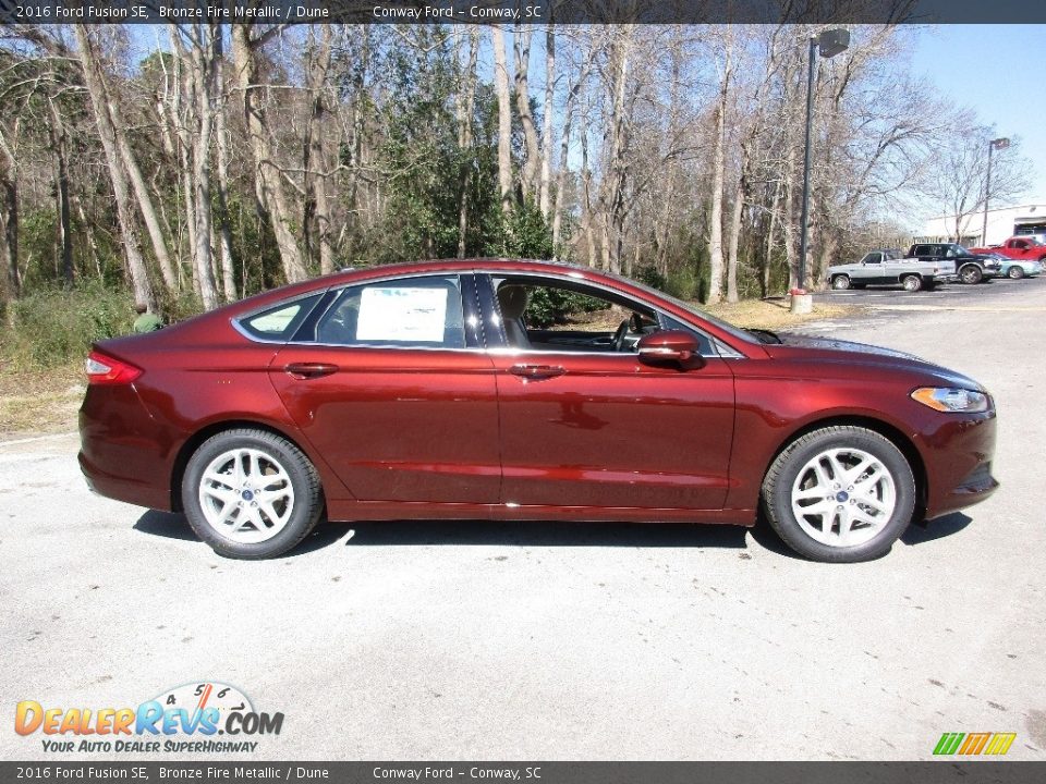 2016 Ford Fusion SE Bronze Fire Metallic / Dune Photo #2