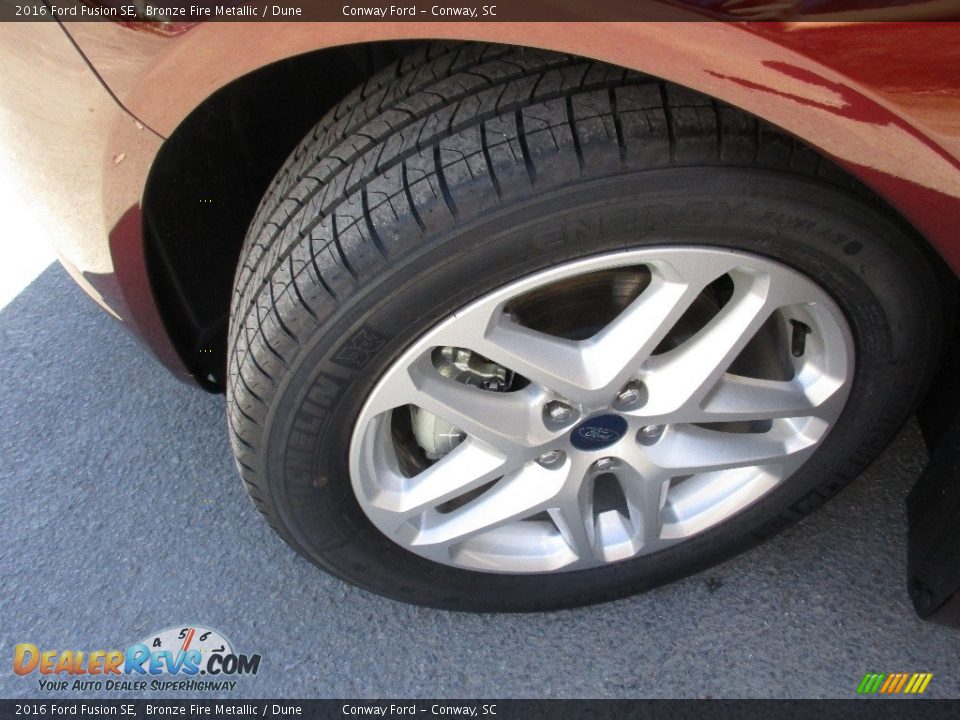 2016 Ford Fusion SE Bronze Fire Metallic / Dune Photo #11