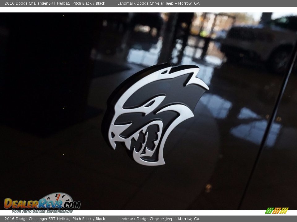 2016 Dodge Challenger SRT Hellcat Logo Photo #9