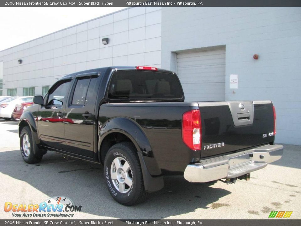 2006 Nissan Frontier SE Crew Cab 4x4 Super Black / Steel Photo #4